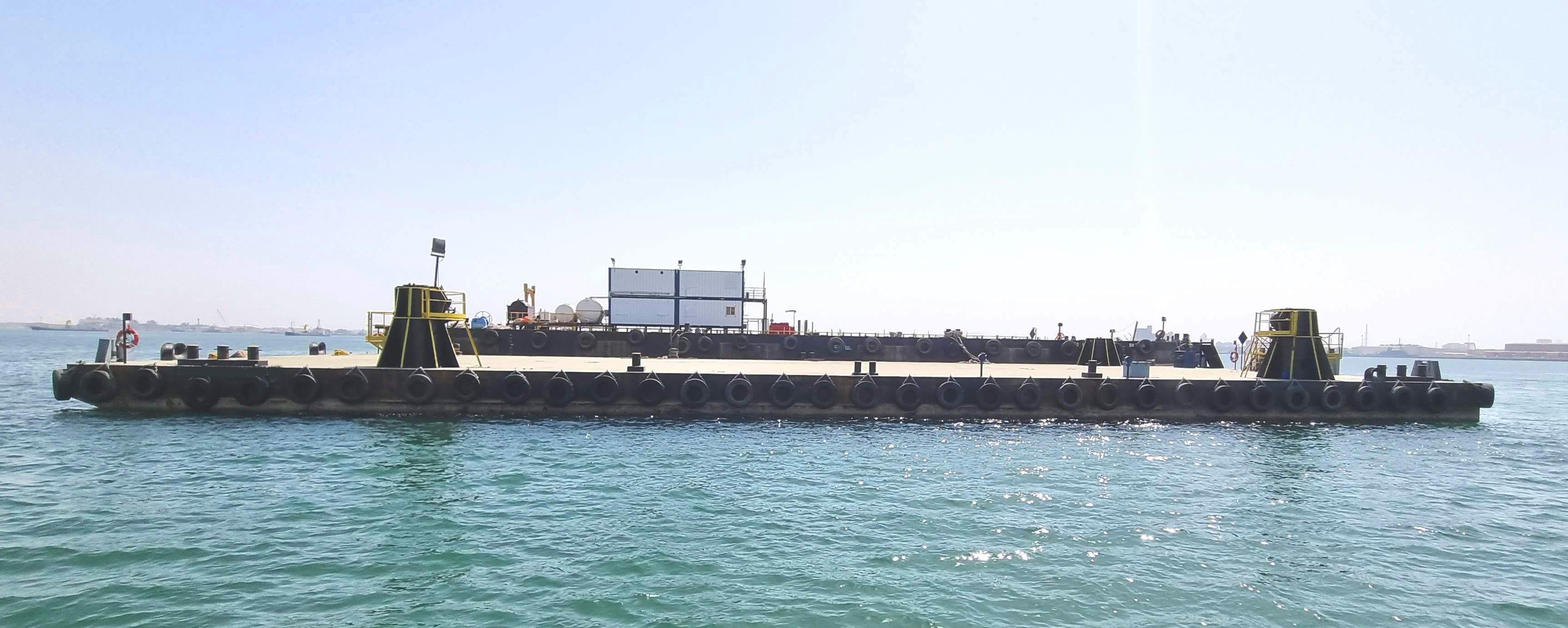 1997 Built 54 x 21 m Flat Top Barge